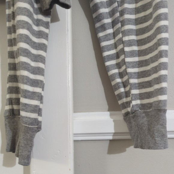 Target Women's Small Gray & White Striped Cotton Pajama Set 2 Piece pockets - Picture 5 of 9